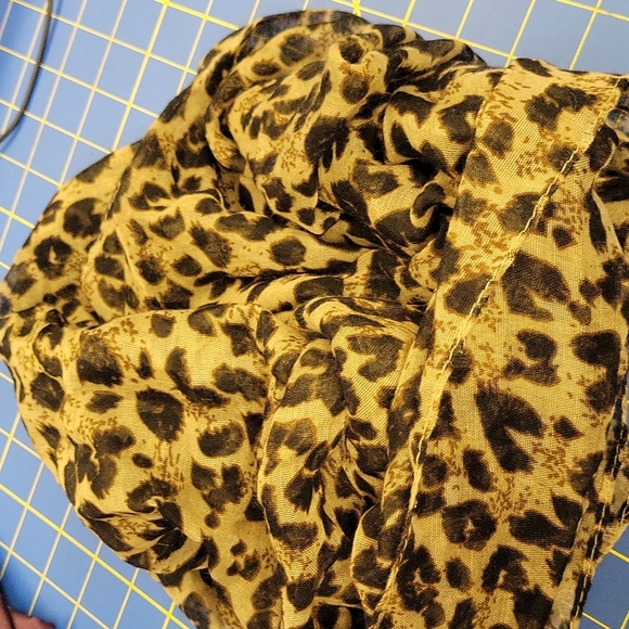 Leopard Print Sheer Scarf Shrug Wrap  72" around x 20" - Picture 1 of 2